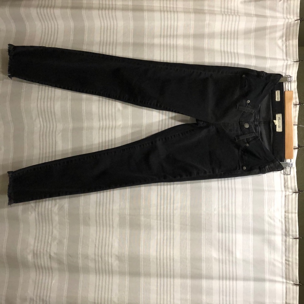 Like new! Madewell Maternity Skinny sz 25